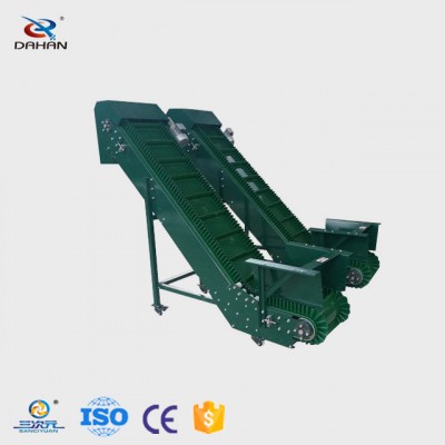 Belt conveyor machine for used tire recycling industry